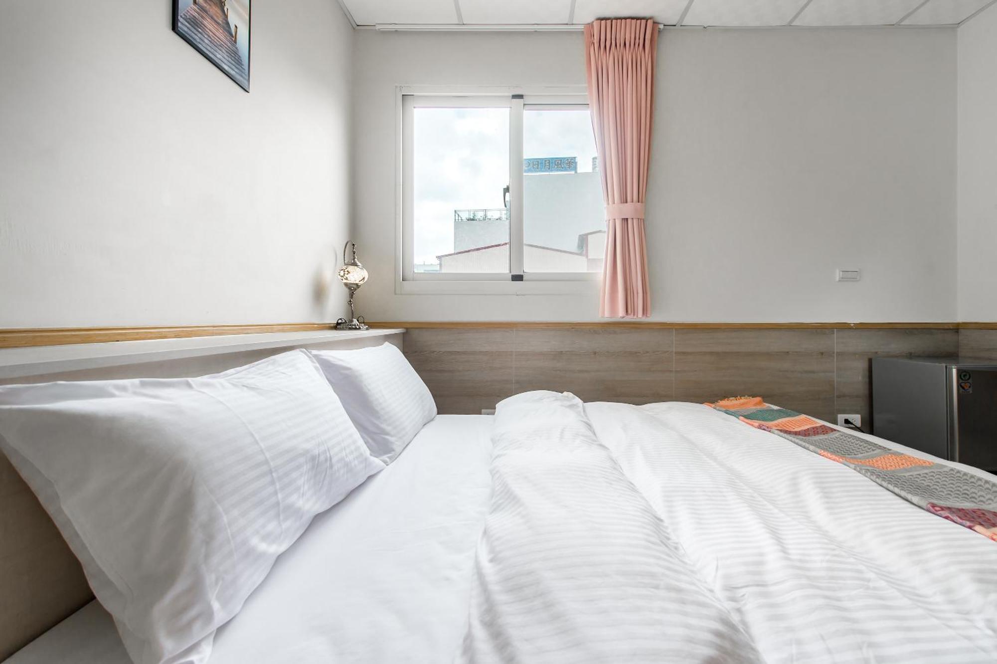 Sun And Moon Splendor Apartment Yuchi Exterior photo